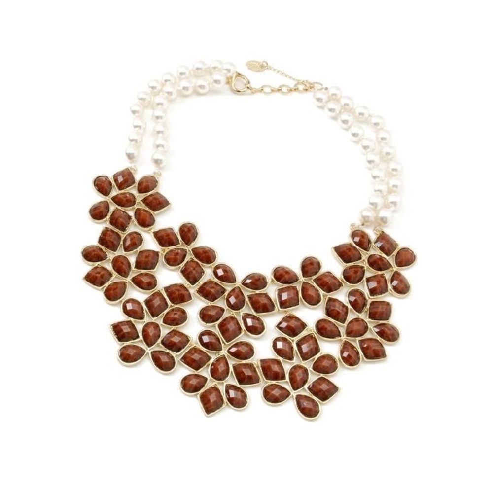 NWT Amrita Singh bib statement necklace faux pearl